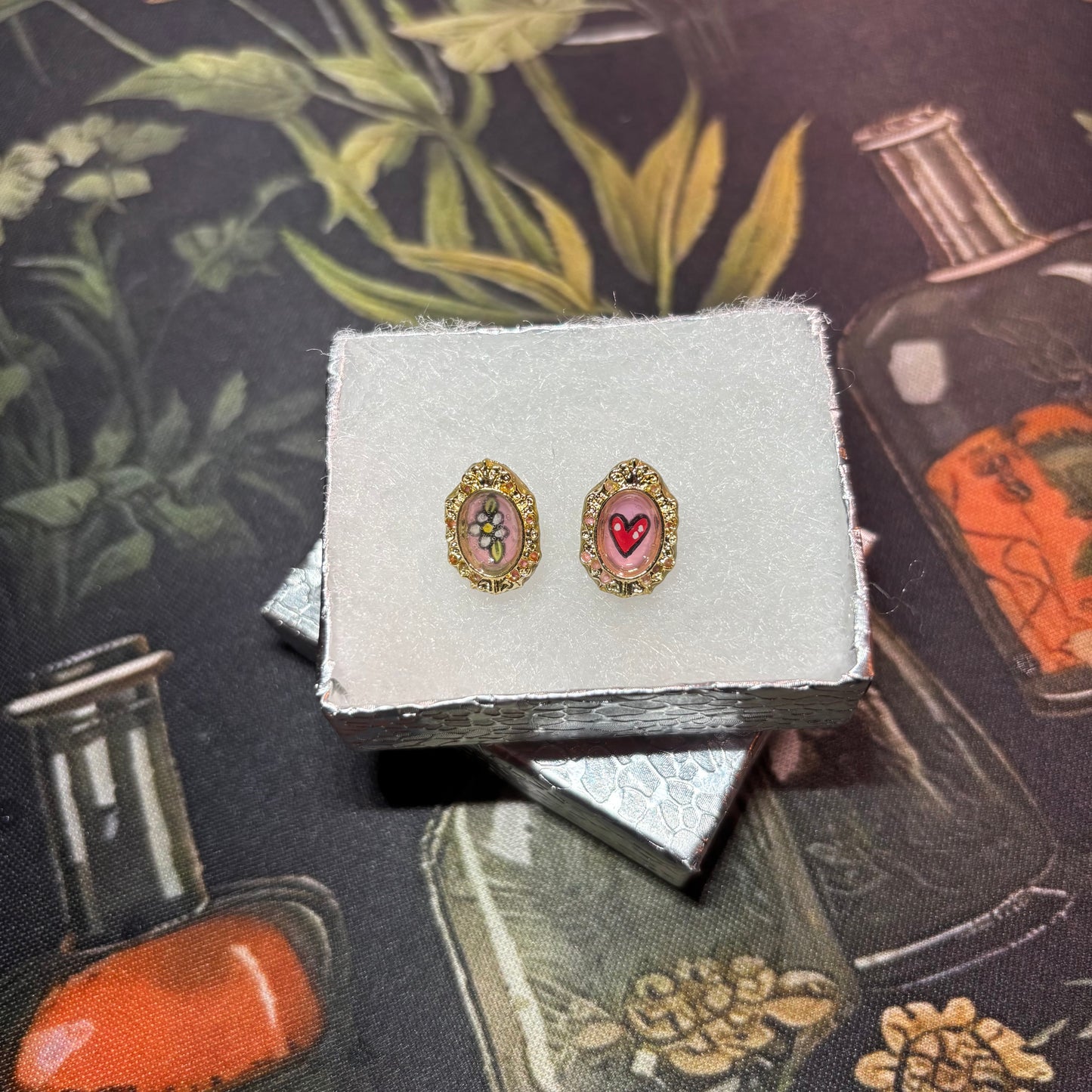 LoverGirl Daisy & Heart Handmade Earrings